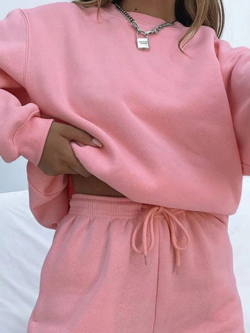 Premium Women’s Two-Piece Lounge Set: Oversized Hoodie and Matching Sweatpants - Comfortable and Stylish - Warms Hoodies